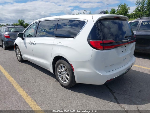 Chrysler Pacifica Touring L 2023 2C4RC1BG4PR561221 Image 3