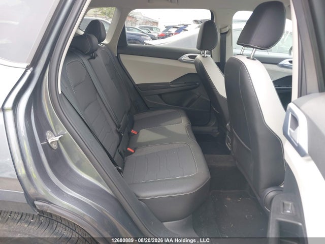 3VVUC7B28TM014831 Volkswagen TAOS SE