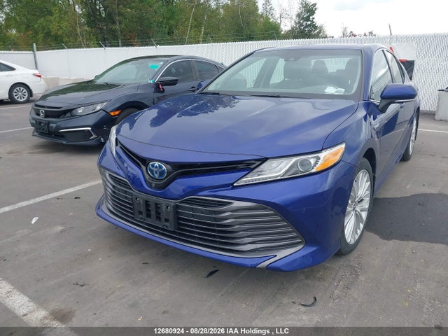 Toyota Camry 2018 4T1B21HK5JU501096 Image 2