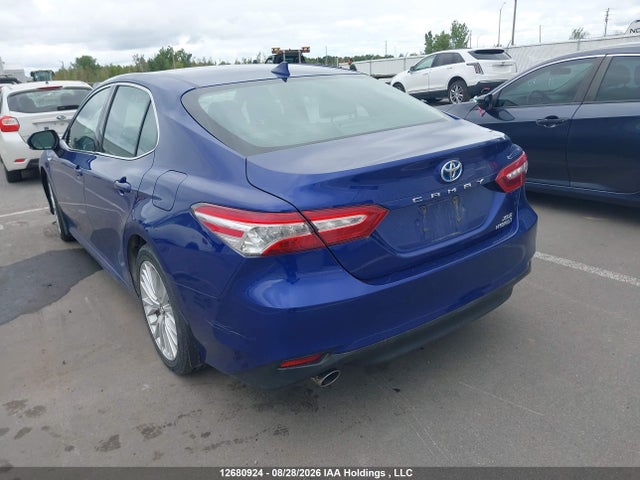 Toyota Camry 2018 4T1B21HK5JU501096 Image 3