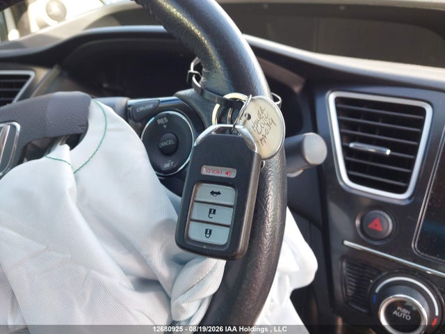 2015 Honda Civic მანქანა იყიდება აუქციონზე, vin: 2HGFB2F59FH050954, აუქციონის ნომერი: 12680925