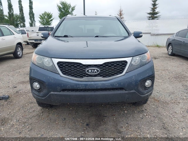 12677046 :رقم المزاد ، 5XYKTCA11BG161737 vin ، 2011 Kia Sorento Lx مزاد بيع