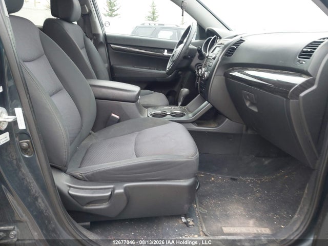12677046 :رقم المزاد ، 5XYKTCA11BG161737 vin ، 2011 Kia Sorento Lx مزاد بيع
