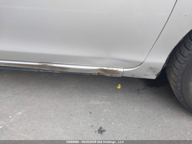 JTDKDTB31E1068945 Toyota Prius C Technology