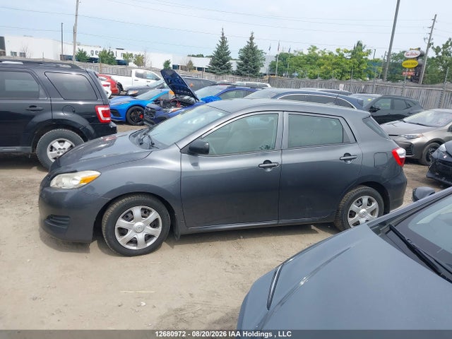12680972 :رقم المزاد ، 2T1KU40E19C117301 vin ، 2009 Toyota Matrix مزاد بيع