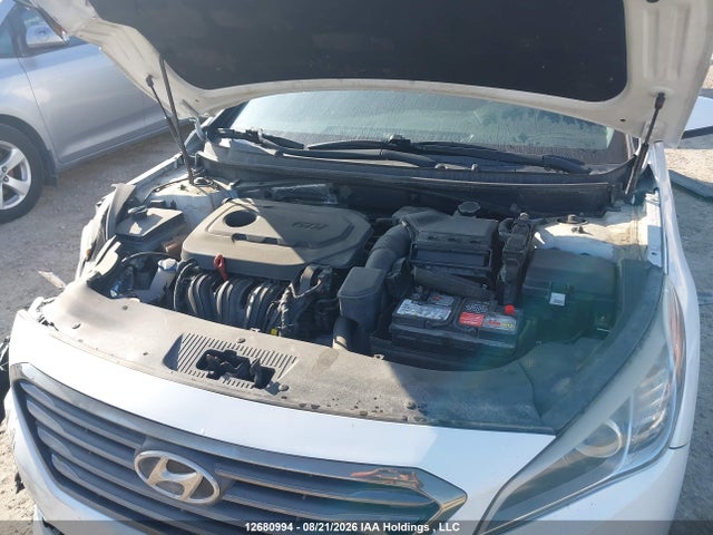 2015 Hyundai Sonata მანქანა იყიდება აუქციონზე, vin: 5NPE24AF3FH055113, აუქციონის ნომერი: 12680994