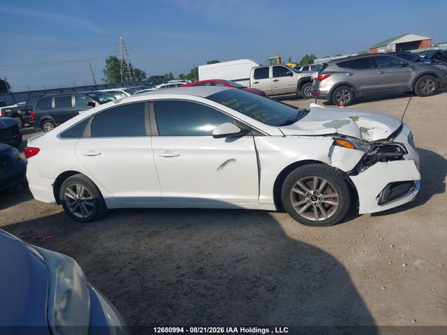 2015 Hyundai Sonata მანქანა იყიდება აუქციონზე, vin: 5NPE24AF3FH055113, აუქციონის ნომერი: 12680994