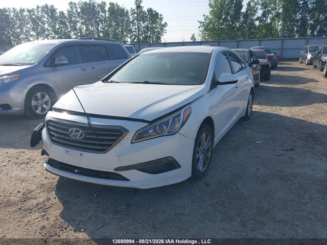 2015 Hyundai Sonata მანქანა იყიდება აუქციონზე, vin: 5NPE24AF3FH055113, აუქციონის ნომერი: 12680994