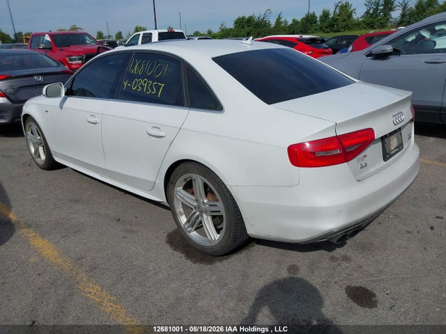 2015 Audi A4 2.0t Technik Plus მანქანა იყიდება აუქციონზე, vin: WAUKFCFLXFN039357, აუქციონის ნომერი: 12681001