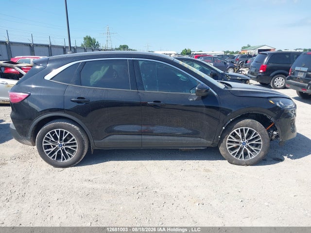Продаж на аукціоні авто 2021 Ford Escape Se, vin: 1FMCU0EZ7MUA79704, номер лоту: 12681003