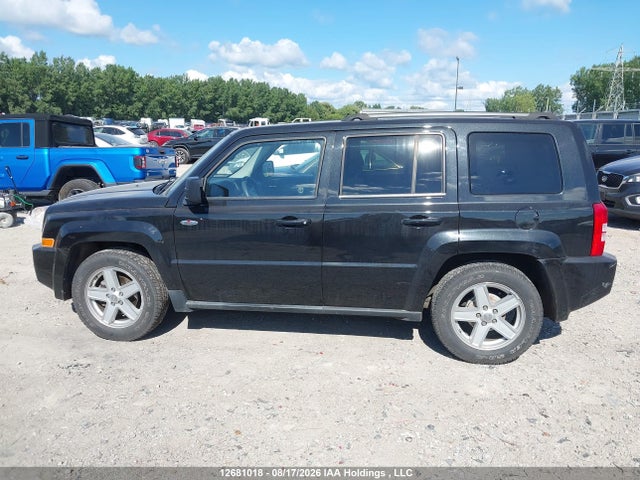 2010 Jeep Patriot Sport მანქანა იყიდება აუქციონზე, vin: 1J4NT2GB6AD580682, აუქციონის ნომერი: 12681018