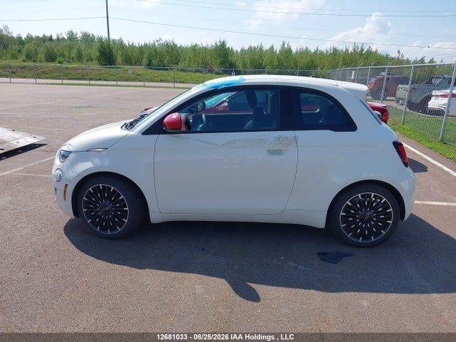 Fiat 500 E Red 2024 ZFAFFAA45RX218446 Image 14