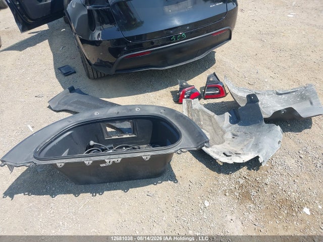 Tesla Model Y 2022 7SAYGDEE9NF464989 Image 10