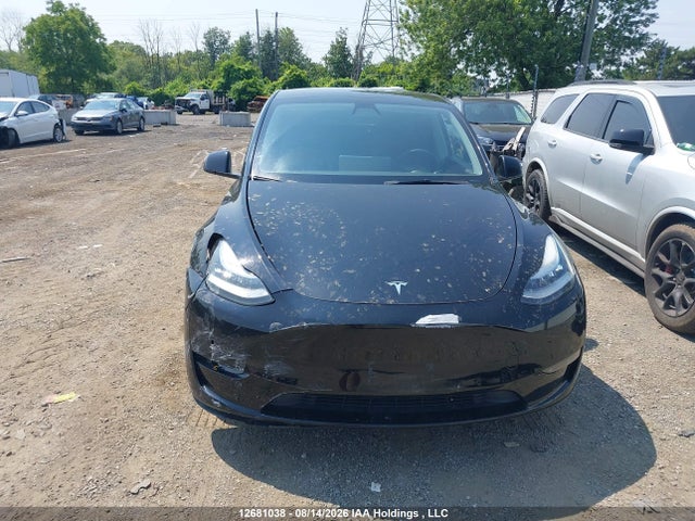 Tesla Model Y 2022 7SAYGDEE9NF464989 Image 11