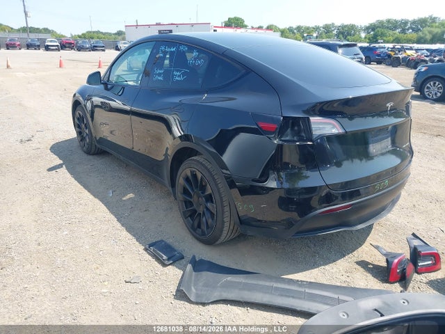 Tesla Model Y 2022 7SAYGDEE9NF464989 Image 3