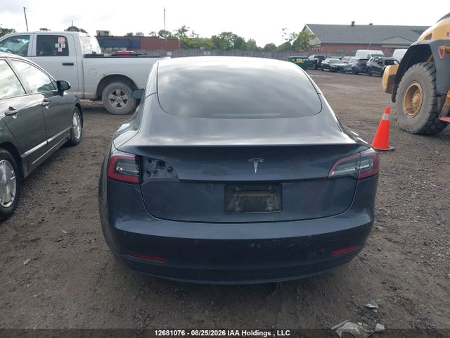 5YJ3E1EA0NF353658 Tesla Model 3 Rwd/standard Range