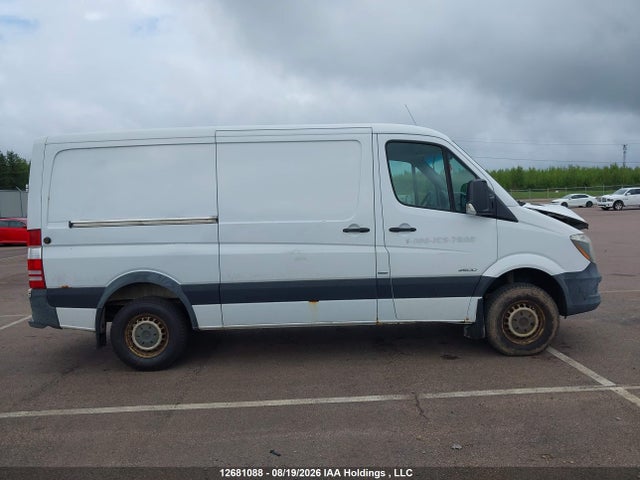 WD3BE7DC7E5851305 Mercedes-Benz Sprinter 2500 Standard Roof