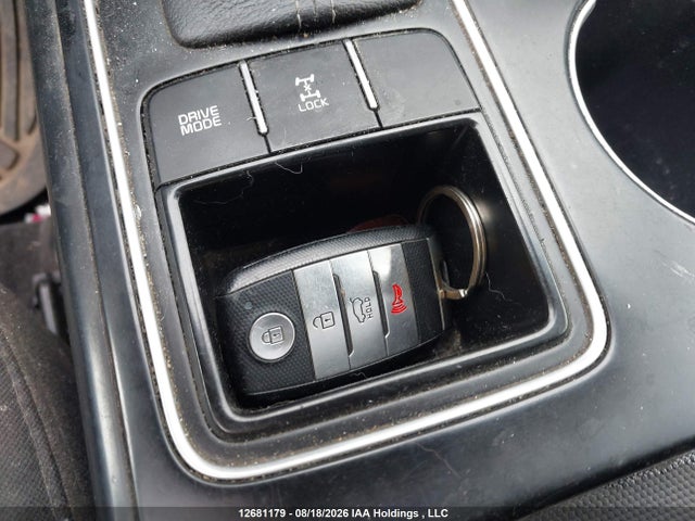 12681179 :رقم المزاد ، 5XYPGDA50KG606150 vin ، 2019 Kia Sorento 2.4l Lx/3.3l Lx مزاد بيع
