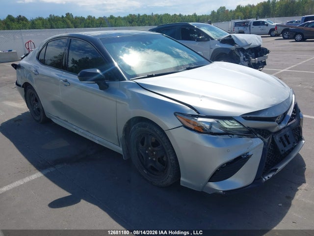 Toyota CAMRY XSE 2018 4T1B61HK1JU038202 main image