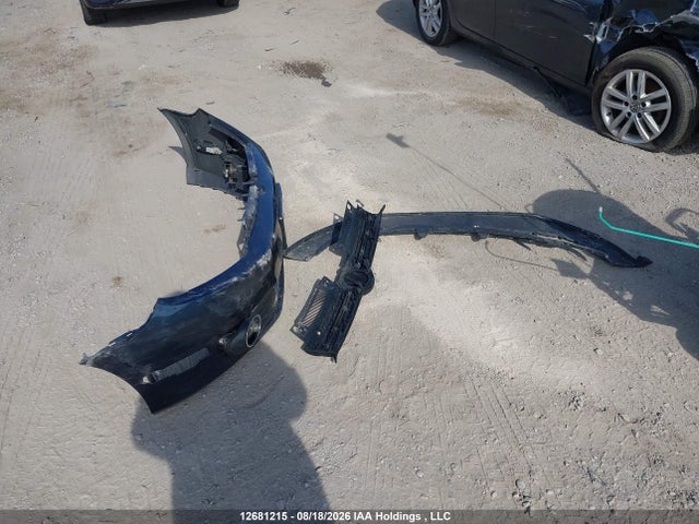 2011 Volkswagen Golf მანქანა იყიდება აუქციონზე, vin: WVWCA9AJ7BW013852, აუქციონის ნომერი: 12681215