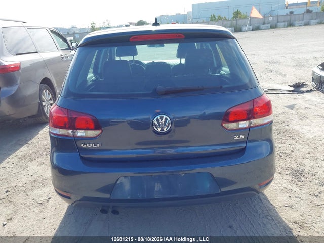 2011 Volkswagen Golf მანქანა იყიდება აუქციონზე, vin: WVWCA9AJ7BW013852, აუქციონის ნომერი: 12681215