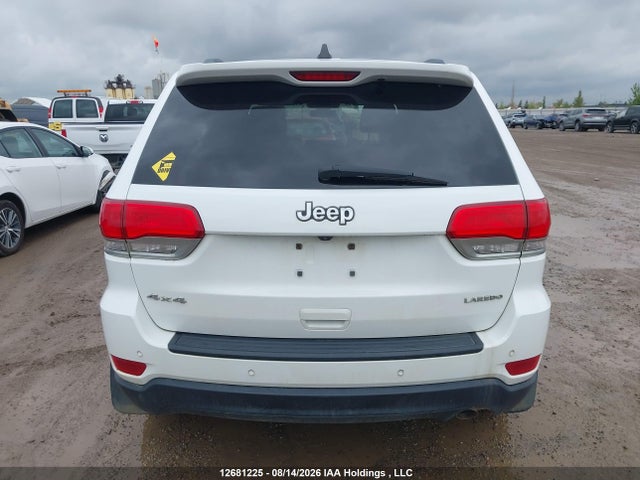 1C4RJFAG4JC406902 Jeep Grand Cherokee Laredo