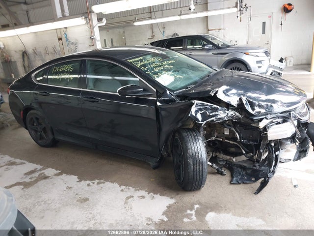 12662896 :رقم المزاد ، 1C3CCCFB8FN640794 vin ، 2015 Chrysler 200 Lx مزاد بيع