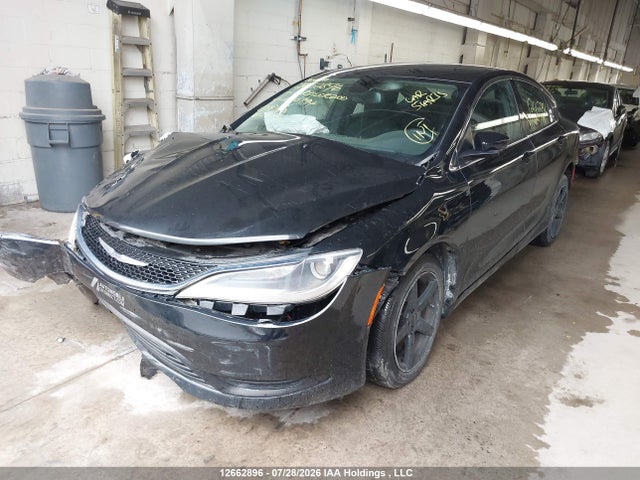 12662896 :رقم المزاد ، 1C3CCCFB8FN640794 vin ، 2015 Chrysler 200 Lx مزاد بيع