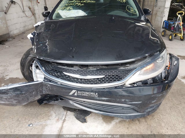12662896 :رقم المزاد ، 1C3CCCFB8FN640794 vin ، 2015 Chrysler 200 Lx مزاد بيع