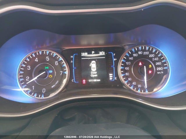 12662896 :رقم المزاد ، 1C3CCCFB8FN640794 vin ، 2015 Chrysler 200 Lx مزاد بيع