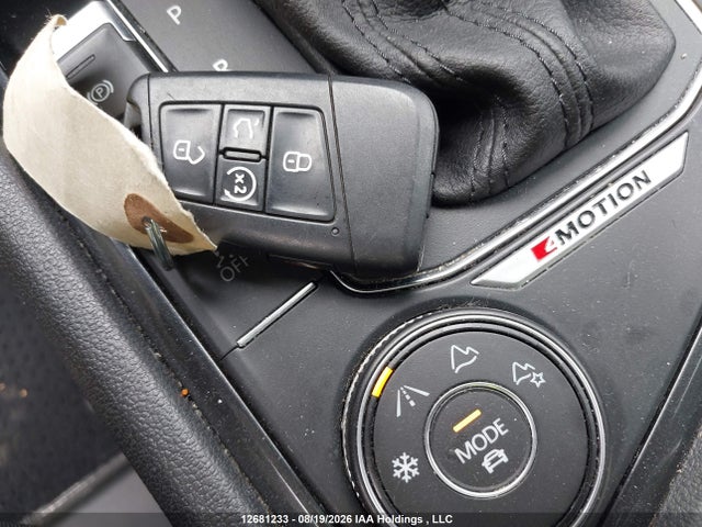 3VV4B7AX5JM021541 Volkswagen Tiguan Sel Premium