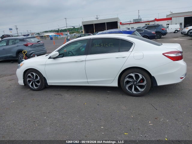 Honda Accord 2016 1HGCR2F30GA800559 Image 14