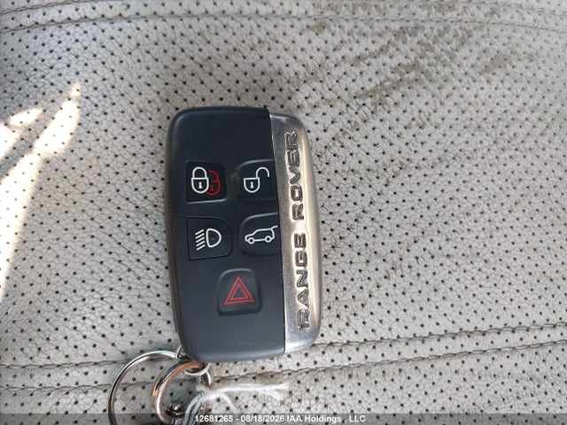 SALYL2RV3JA719039 Land Rover Range Rover Velar P380 Se/p380 Se R-dynamic
