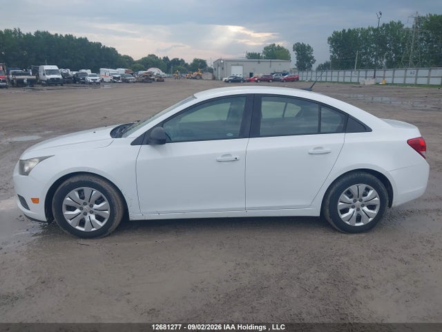 12681277 :رقم المزاد ، 1G1PL5SH8D7300218 vin ، 2013 Chevrolet Cruze Ls مزاد بيع