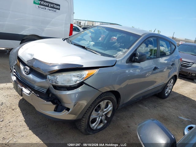 12681297 :رقم المزاد ، KM8JTCAC1CU435379 vin ، 2012 Hyundai Tucson Gl مزاد بيع