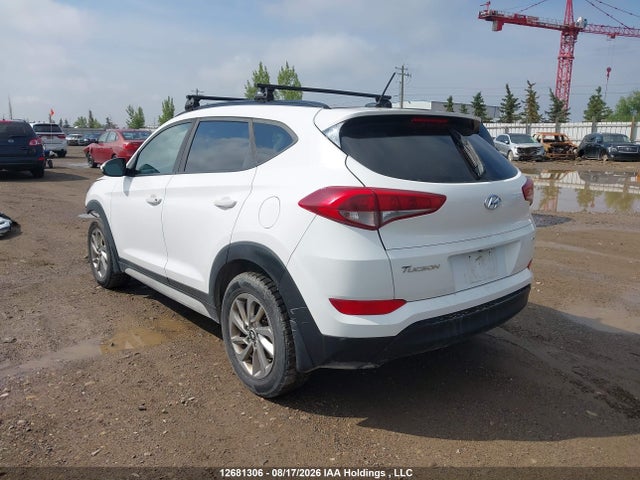 Hyundai TUCSON SE 2017 KM8J3CA40HU401756 Image 3