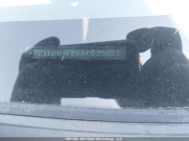12681329 :رقم المزاد ، 2T1BU4EE4BC635952 vin ، 2011 Toyota Corolla S مزاد بيع