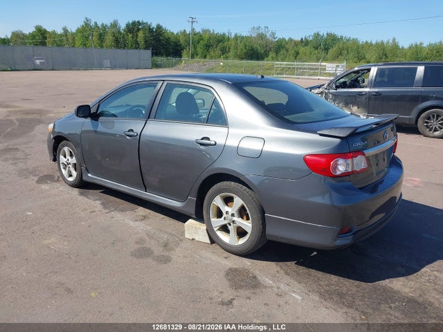 12681329 :رقم المزاد ، 2T1BU4EE4BC635952 vin ، 2011 Toyota Corolla S مزاد بيع