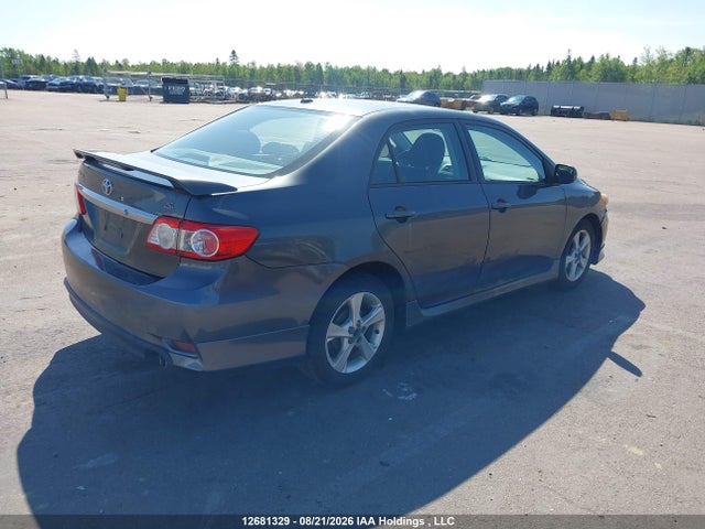 12681329 :رقم المزاد ، 2T1BU4EE4BC635952 vin ، 2011 Toyota Corolla S مزاد بيع