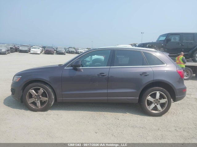 2011 Audi Q5 Premium Plus მანქანა იყიდება აუქციონზე, vin: WA1LKCFP9BA034796, აუქციონის ნომერი: 12681343
