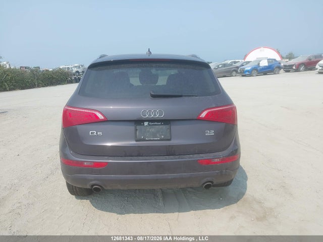 2011 Audi Q5 Premium Plus მანქანა იყიდება აუქციონზე, vin: WA1LKCFP9BA034796, აუქციონის ნომერი: 12681343