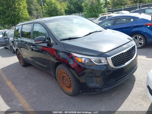12681362 :رقم المزاد ، KNDMA5C17F6016170 vin ، 2015 Kia Sedona L مزاد بيع