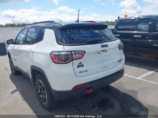 Jeep Compass Trailhawk 2024 3C4NJDDN8RT138191 Image 3