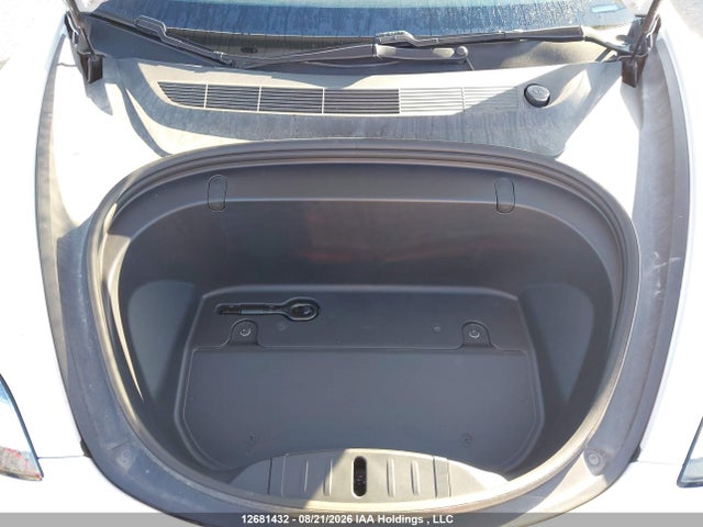 Tesla Model 3 Standard Range Plus 2020 5YJ3E1EA3LF717813 Image 10