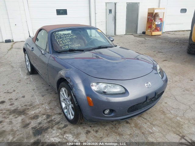 2007 Mazda Mx-5 Miata მანქანა იყიდება აუქციონზე, vin: JM1NC25FX70123319, აუქციონის ნომერი: 12681469