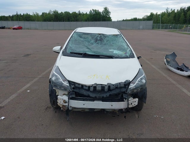 2018 Toyota Yaris Le მანქანა იყიდება აუქციონზე, vin: VNKKTUD31JA098048, აუქციონის ნომერი: 12681495