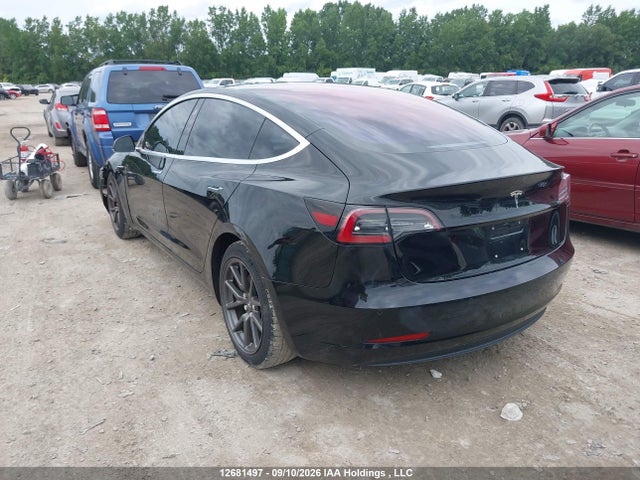 Продажа на аукционе авто 2018 Tesla Model 3, vin: 5YJ3E1EAXJF028574, номер лота: 12681497