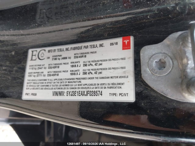 Продажа на аукционе авто 2018 Tesla Model 3, vin: 5YJ3E1EAXJF028574, номер лота: 12681497