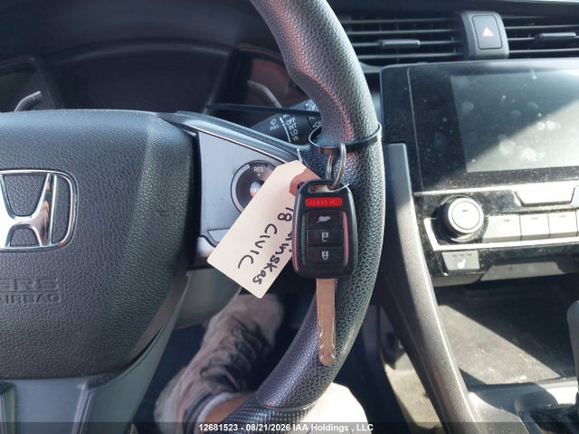 2018 Honda Civic მანქანა იყიდება აუქციონზე, vin: SHHFK7H25JU308043, აუქციონის ნომერი: 12681523