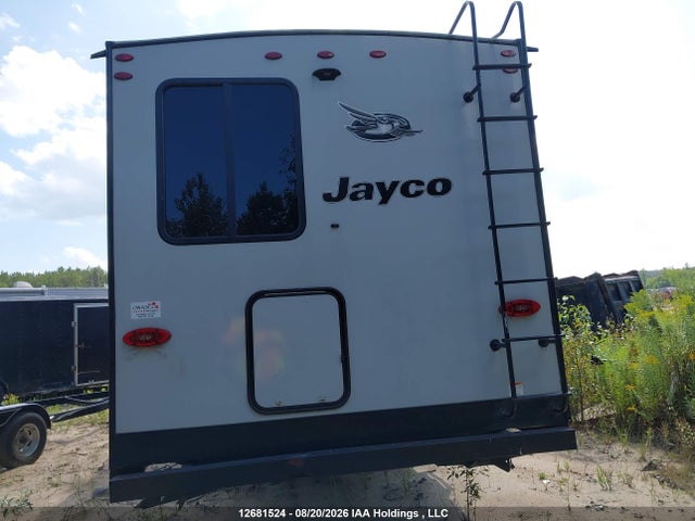 12681524 :رقم المزاد ، 1UJBJ0BV0M1T60190 vin ، 2021 Jayco  مزاد بيع